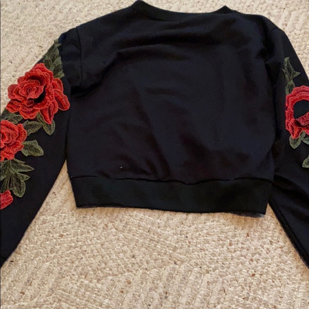 Sweatshirt